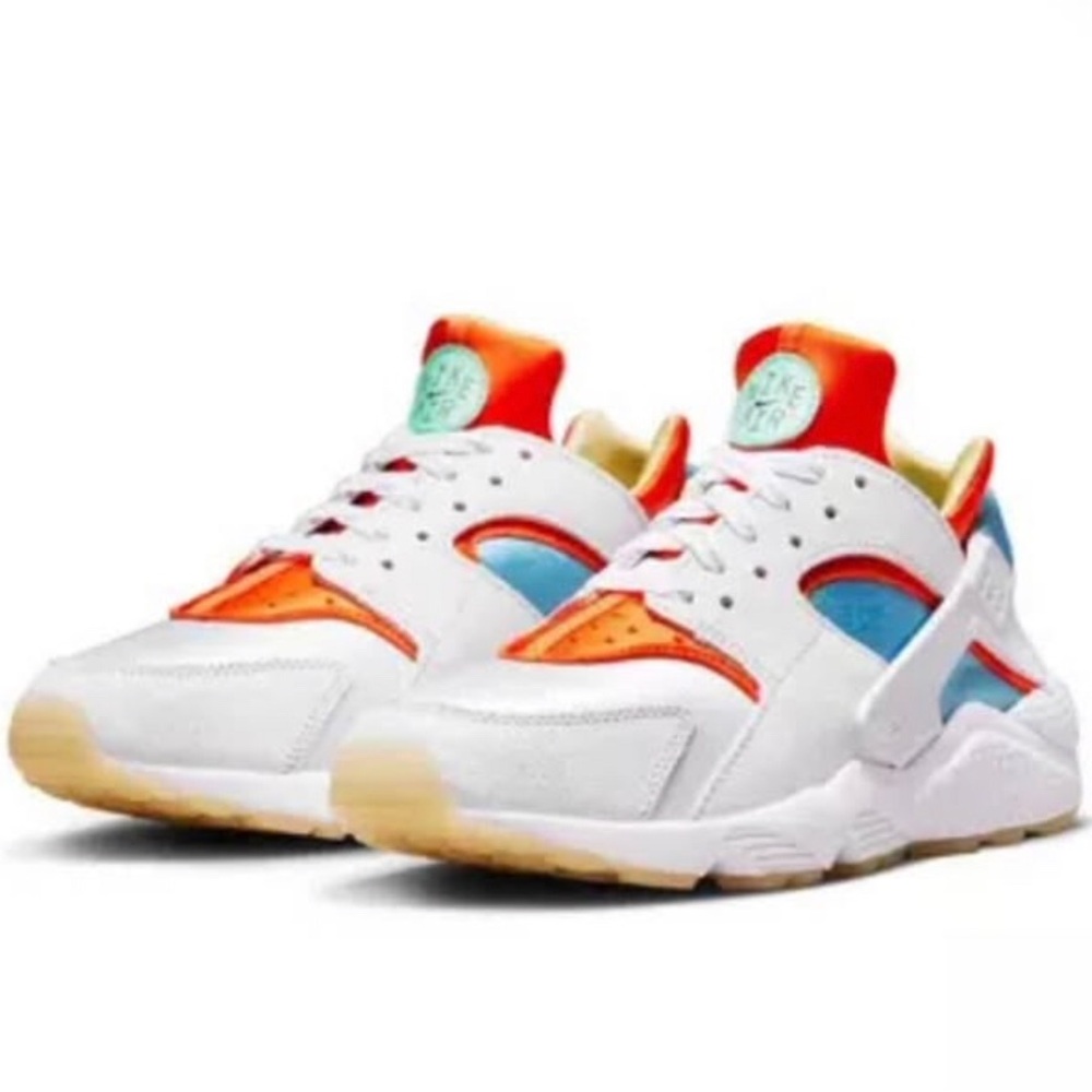Nike Huaraches NIB
